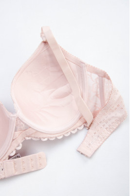 Бюстгальтер